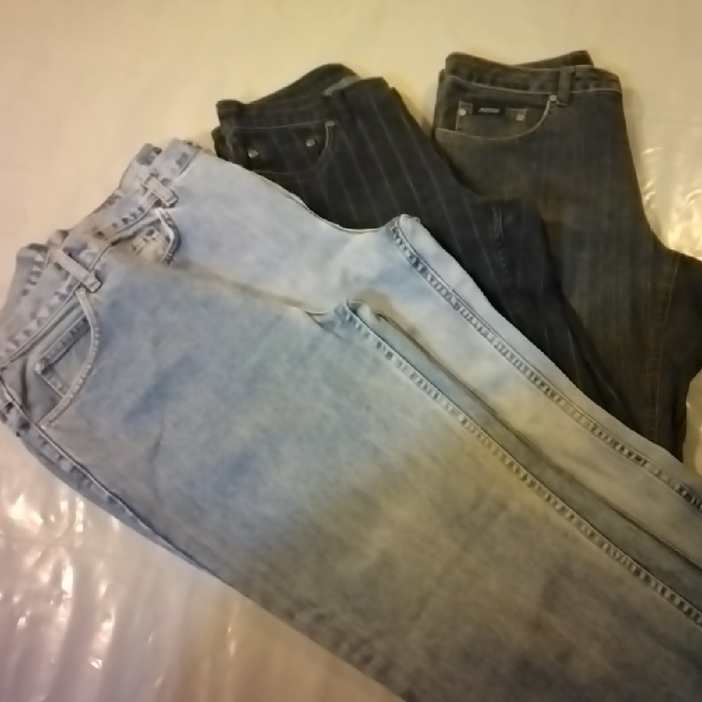 Bundle of 4 Jeans